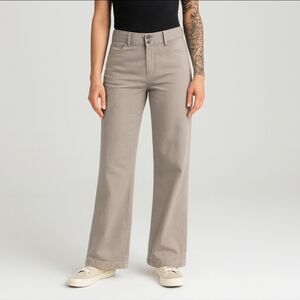 Lolë Greige Utility Twill Pants Women’s Size 6 Wide Leg 100% Cotton Gray Beige